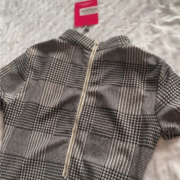 Checked mini dress - Picture 6 of 8